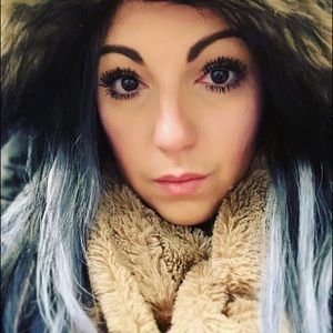 Meet your Posher, Lisa